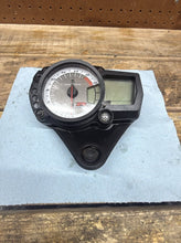 2008-2010 OEM SUZUKI GSX-R600 - TACH SPEEDOMETER CLUSTER SPEEDO *13,035 MILES*