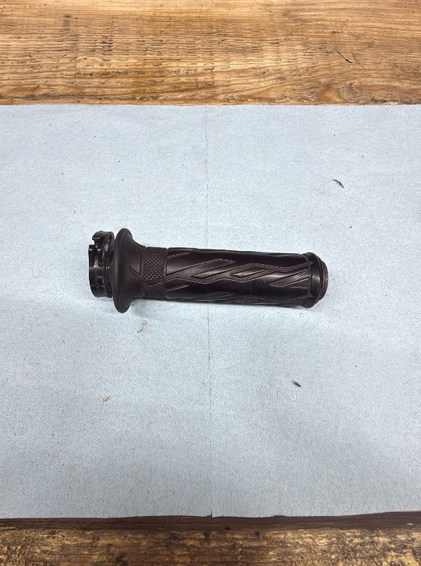 2009-2016 SUZUKI OEM GSX-R1000 - THROTTLE TUBE AND GRIP
