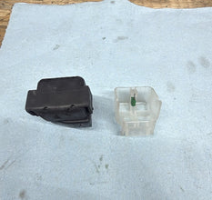 2006-2007 OEM SUZUKI GSX-R600/750 - STARTER RELAY & COVER