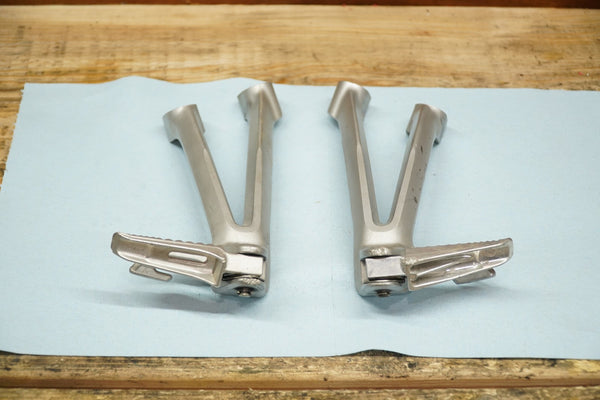 2006-2007 OEM SUZUKI GSX-R600/750 PASSENGER PEGS