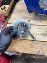 2006-2007 GSXR 600/750 OEM FUEL PUMP BRACKET & WIRING