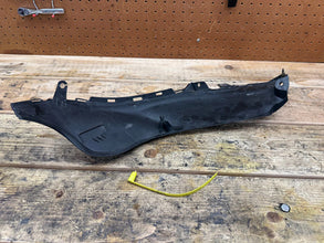 2008-2012 SUZUKI HAYABUSA GSX1300R RIGHT TANK TRIM COVER COWL