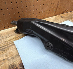2009-2016 OEM SUZUKI GSX-R1000 - RIGHT AIR DUCT AIR DUCT 94420-47H0