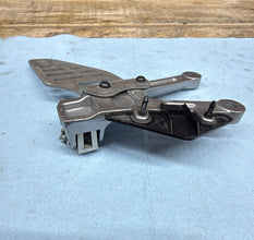 2006-2007 OEM YAMAHA YZF R6 - LEFT REARSET BRACKET & HEEL GUARD