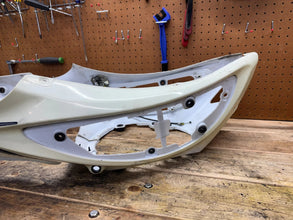 08-19 SUZUKI HAYABUSA PLASTIC REAR WHITE REAR BACK TAIL FAIRING COWL & LOCK