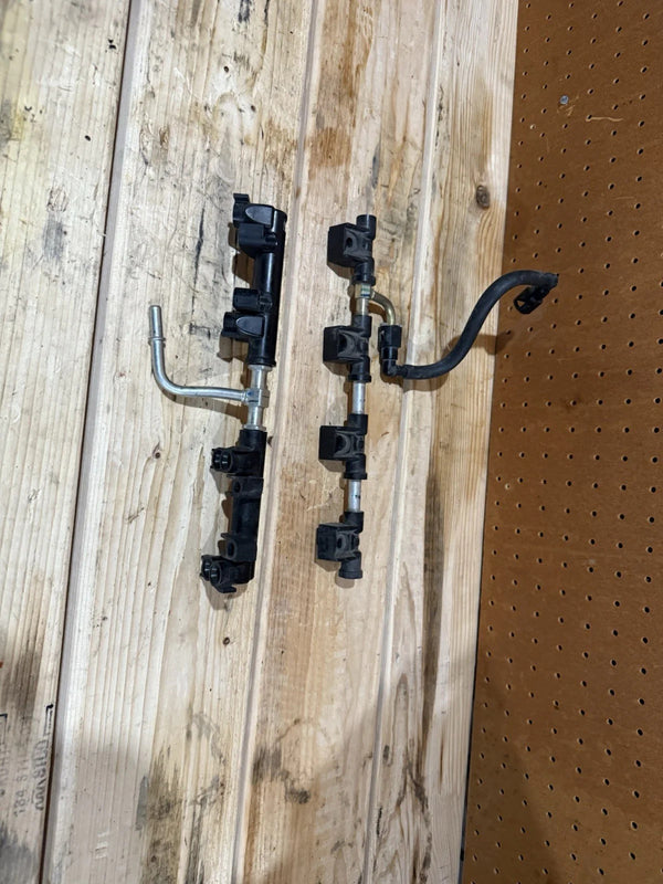 2008 HAYABUSA OEM FUEL INJECTOR LINES RAILS & TANK LINE