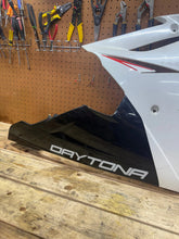 2006-2012 OEM TRIUMPH DAYTONA 675 675R RIGHT SIDE BODY PANEL FAIRING WHITE COWL