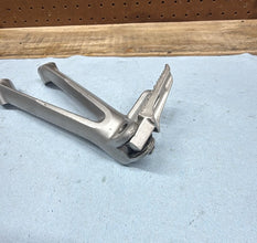 2006-2007 OEM SUZUKI GSX-R600/750 - LEFT PASSENGER PEG