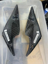 2006-2007 SUZUKI GSXR *REAL* CARBON FIBER TANK SIDE FAIRINGS
