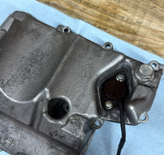 2008-2016 OEM YAMAHA YZF R6 - OIL PAN & SENSOR W/ DRAIN BOLT