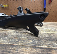2006-2007 OEM SUZUKI GSX-R600/750 - SUBFRAME *GOOD CONDITION*