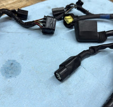 2009-2014 OEM SUZUKI GSX-R1000 - FRONT HEADLIGHT HARNESS SUB HARNESS