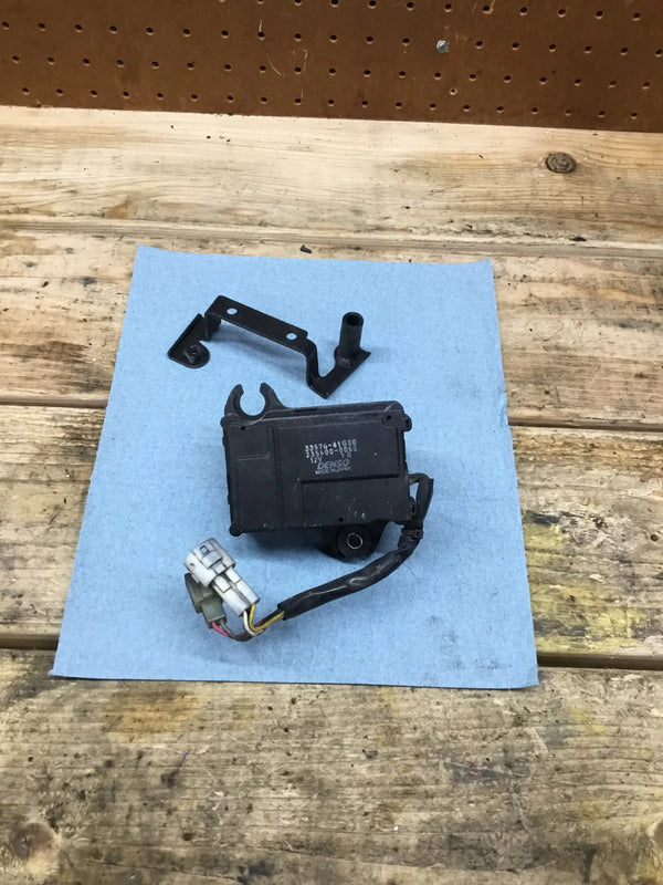 2005-2006 OEM SUZUKI GSXR 1000 EXHAUST SERVO MOTOR
