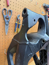 2008 OEM SUZUKI HAYABUSA BKING SWINGARM *CLEAN*