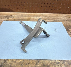 2009-2016 SUZUKI GSX-R1000 - RADIATOR OIL COOLER BRACKET CONNECTOR
