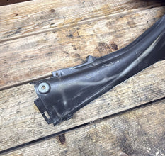 2008-2016 YAMAHA YZF R6 - LEFT FRONT UPPER MID SIDE FAIRING COWL