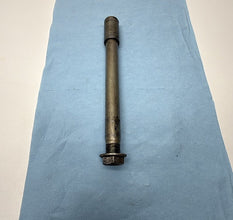 2011-2026 OEM SUZUKI GSX-R600/750 - FRONT AXLE & SPACER / NUT
