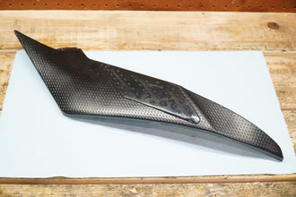 08-16 OEM YAMAHA YZF R6 RIGHT TANK COVER FAIRING