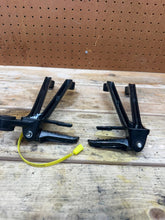 2005-2006 OEM SUZUKI GSXR1000 GSXR 1000 OEM LEFT RIGHT REAR PASSENGER PEGS