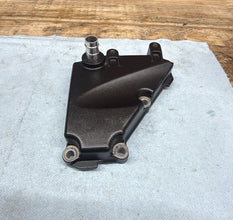 2008-2016 OEM YAMAHA YZF R6 - CRANKCASE BREATHER COVER