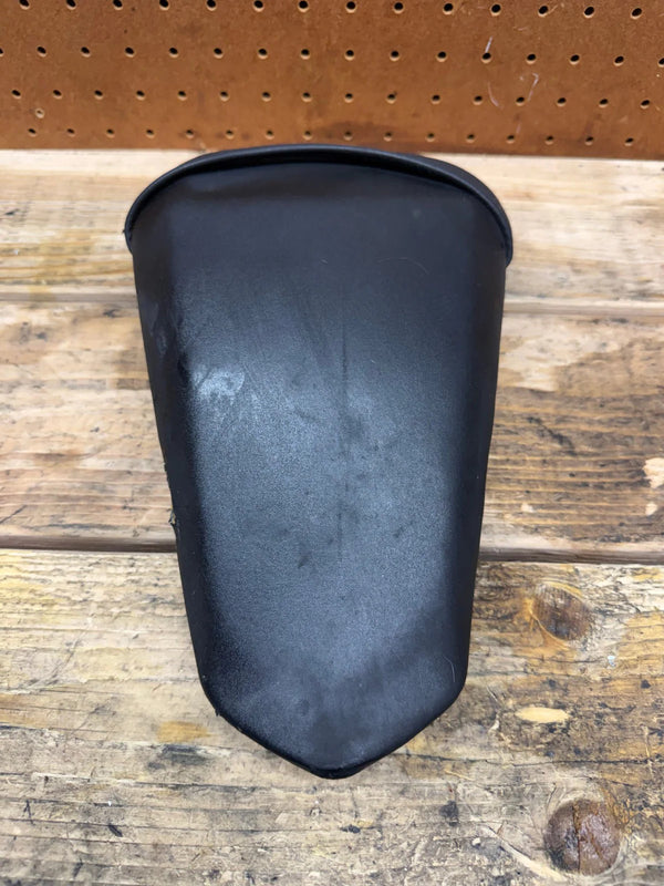 17-24 YAMAHA YZF R6 OEM REAR BACK PASSENGER TANDEM SEAT PAD SADDLE PILLION