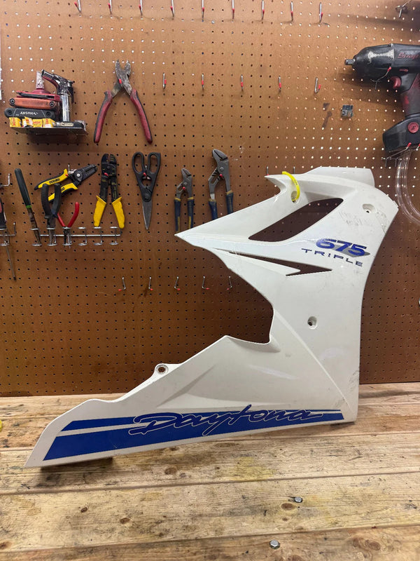 2006-2012 OEM TRIUMPH DAYTONA 675 RIGHT SIDE FAIRING