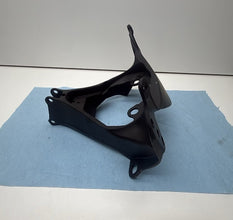 2011-2026 SUZUKI GSX-R600/750 - FRONT FAIRING STAY TACH HEADLIGHT BRACKET
