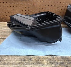 2006-2007 OEM YAMAHA YZF R6 - AIRBOX FILTER AIR INTAKE INJECTORS (COMPLETE)
