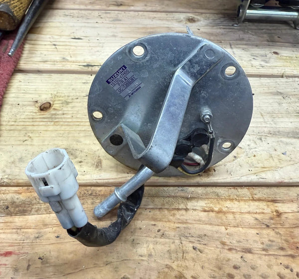 2008-2009 GSXR 600/750 OEM FUEL PUMP BRACKET & WIRING