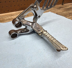 2006-2007 SUZUKI GSX-R600/750 - LEFT REARSET FOOT PEG *CHROME*