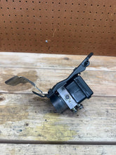 2017-2019 OEM APRILIA RSV4 ABS PUMP UNIT MODULE ANTI BRAKE SYSTEM LOCK W/ BOLTS