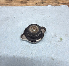 2008-2016 OEM YAMAHA YZF R6 - THERMOSTAT CAP