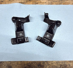 2008-2016 OEM YAMAHA YZF R6 - SIDE FRAME MOUNT PLASTIC BRACKETS COWLS