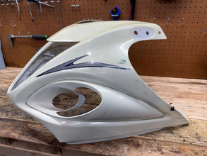 08-20 SUZUKI HAYABUSA GSXR1300R FRONT UPPER NOSE FAIRING COWL