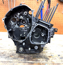09-14 OEM YAMAHA YZF ENGINE MOTOR CRANKCASE CRANK CASES BLOCK