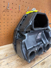 2009-2014 OEM YAMAHA YZF R1 AIRBOX AIR INTAKE FILTER BOX