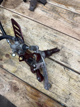 2006-2009 OEM SUZUKI GSXR 600 750 RIGHT REARSET REAR SET / MASTER / CALIPER