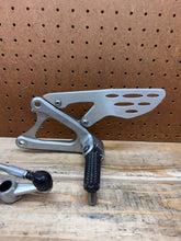 2009-2014 OEM YAMAHA YZF R1 LEFT REARSET DRIVER FOOT PEG SHIFTER LINKAGE