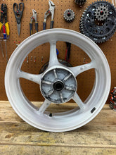 17-20 OEM YAMAHA YZF R6R REAR WHEEL BACK RIM / ROTOR / ABS