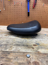 08-20 OEM SUZUKI HAYABUSA GSX1300R REAR BACK PASSENGER TANDEM SEAT PAD SADDLE