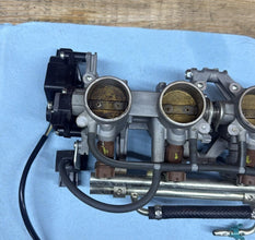 2006-2007 OEM SUZUKI GSX-R600 - THROTTLEBODY ASSEMBLY INJECTORS *GOOD*
