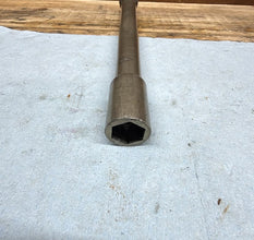08-16 OEM YAMAHA R6 - FRONT AXLE & CUT