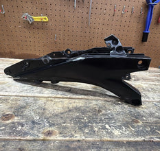 2006-2007 OEM SUZUKI GSX-R600/750 SUBFRAME SIDES & CONNECTOR