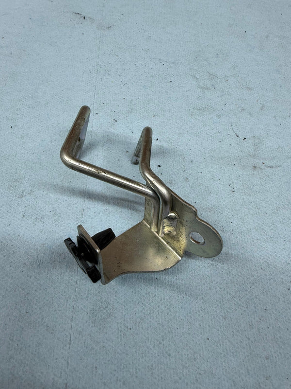 2006 2007 OEM SUZUKI GSXR 600 750 GSXR600 GSXR750 PAIR VALVE BRACKET