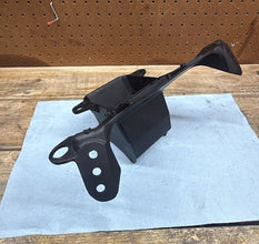 2008-2016 OEM YAMAHA YZF R6 - FAIRING STAY FRONT BRACKET