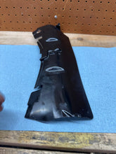 2004-2005 OEM SUZUKI GSXR 600 GSX600R TOP RADITAOR PLASTIC GUARD ENGINE
