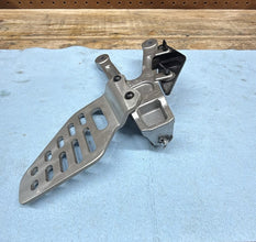 2006-2007 OEM YAMAHA YZF R6 - LEFT REARSET BRACKET & HEEL GUARD