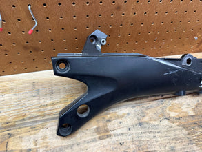 2006-2007 OEM SUZUKI GSXR 600 GSXR 750 LEFT SIDE SUBFRAME SUB FRAME SIDE