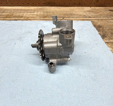 2008-2016 OEM YAMAHA YZF R6 - OIL PUMP ENGINE MOTOR PUMP