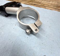 08-16 OEM YAMAHA R6 - LEFT CLIPON & PERCH